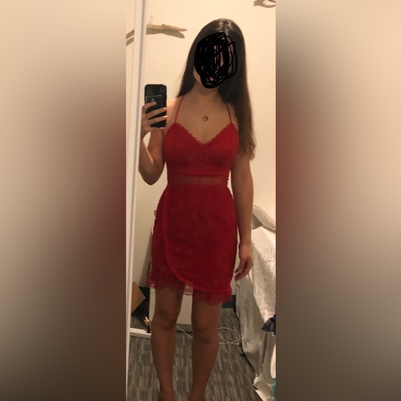 Red cocktail dress size xs, perfect condition worn twice - Picture 3 of 4